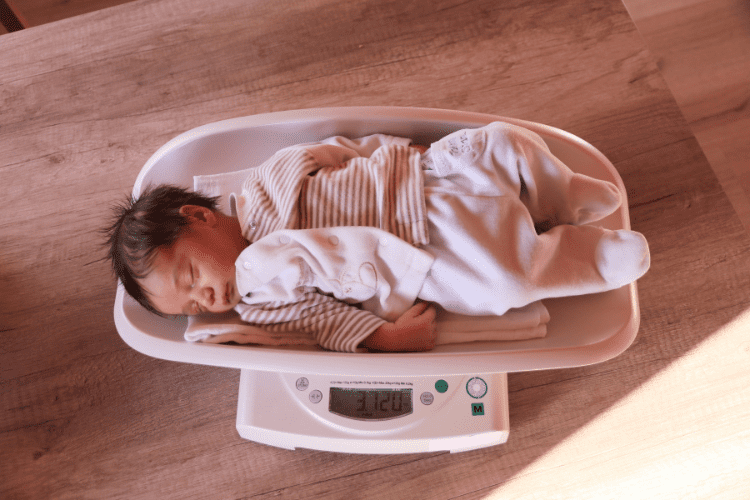 The Benefits of using a Baby Scale at Home